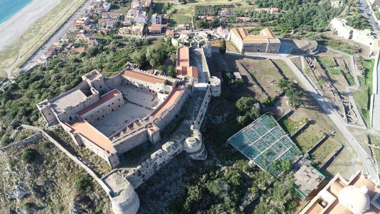 La Casa Del Nonno Bed and Breakfast Milazzo Buitenkant foto