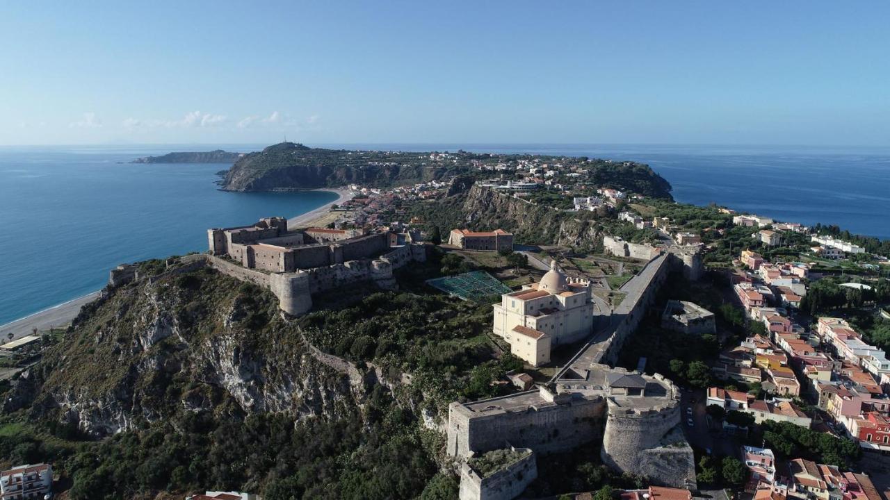 La Casa Del Nonno Bed and Breakfast Milazzo Buitenkant foto